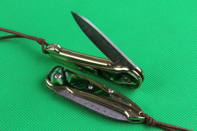  The Chinese Feast Damascus steel no lock folding knife UD402180 